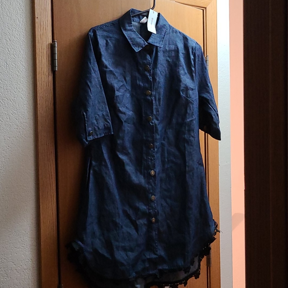 Denim dress w/black lace trim